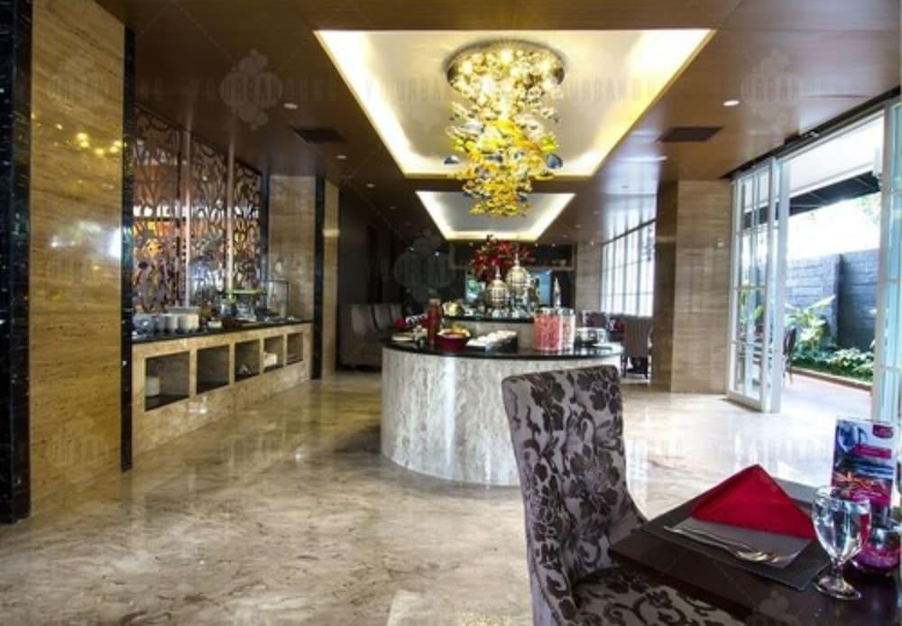 Belviu Hotel Bandung Dış mekan fotoğraf